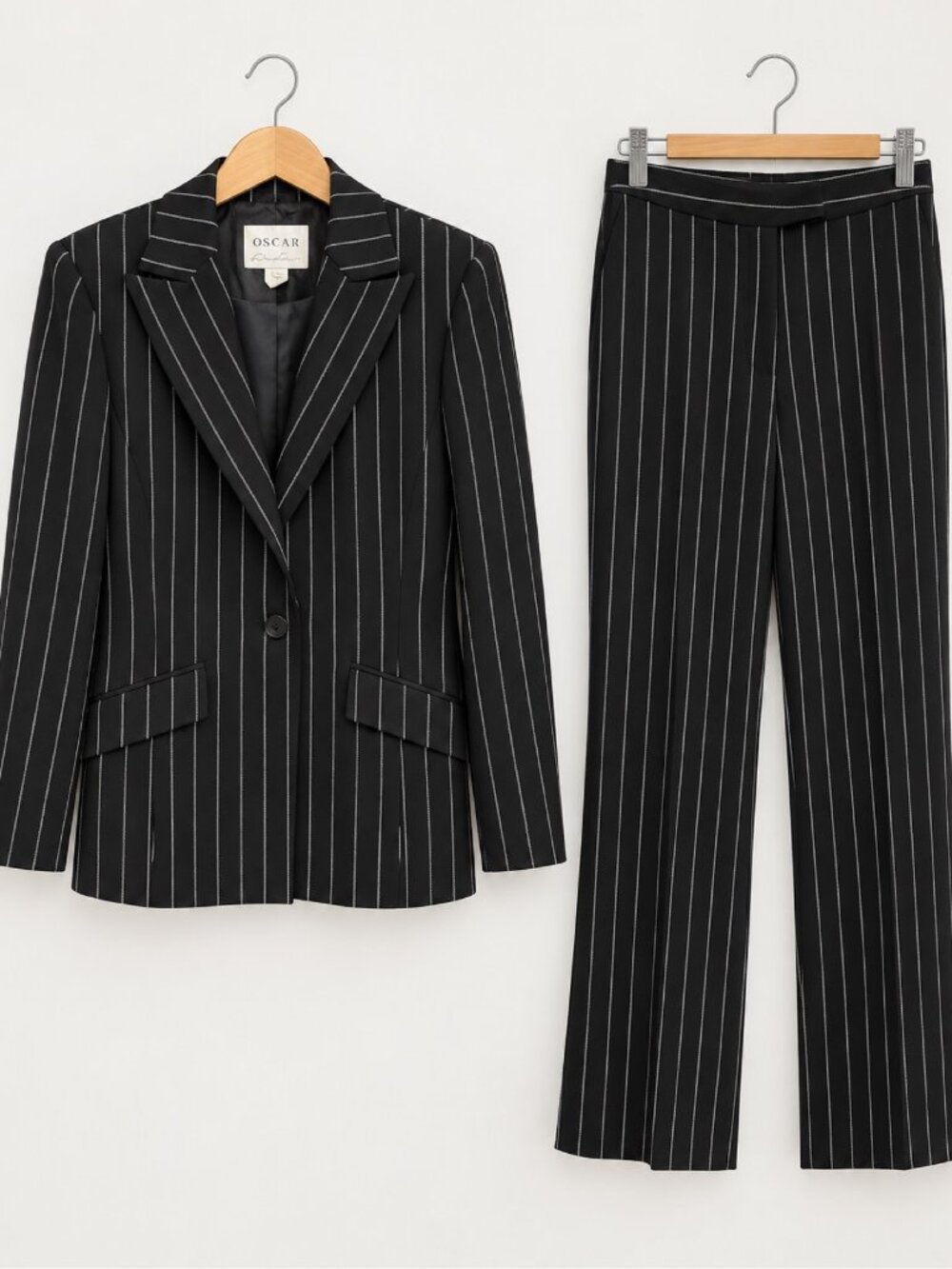 Oscar de la Renta Black Pinstripe Pant Suit Set — Blazer & Pants — Size 4